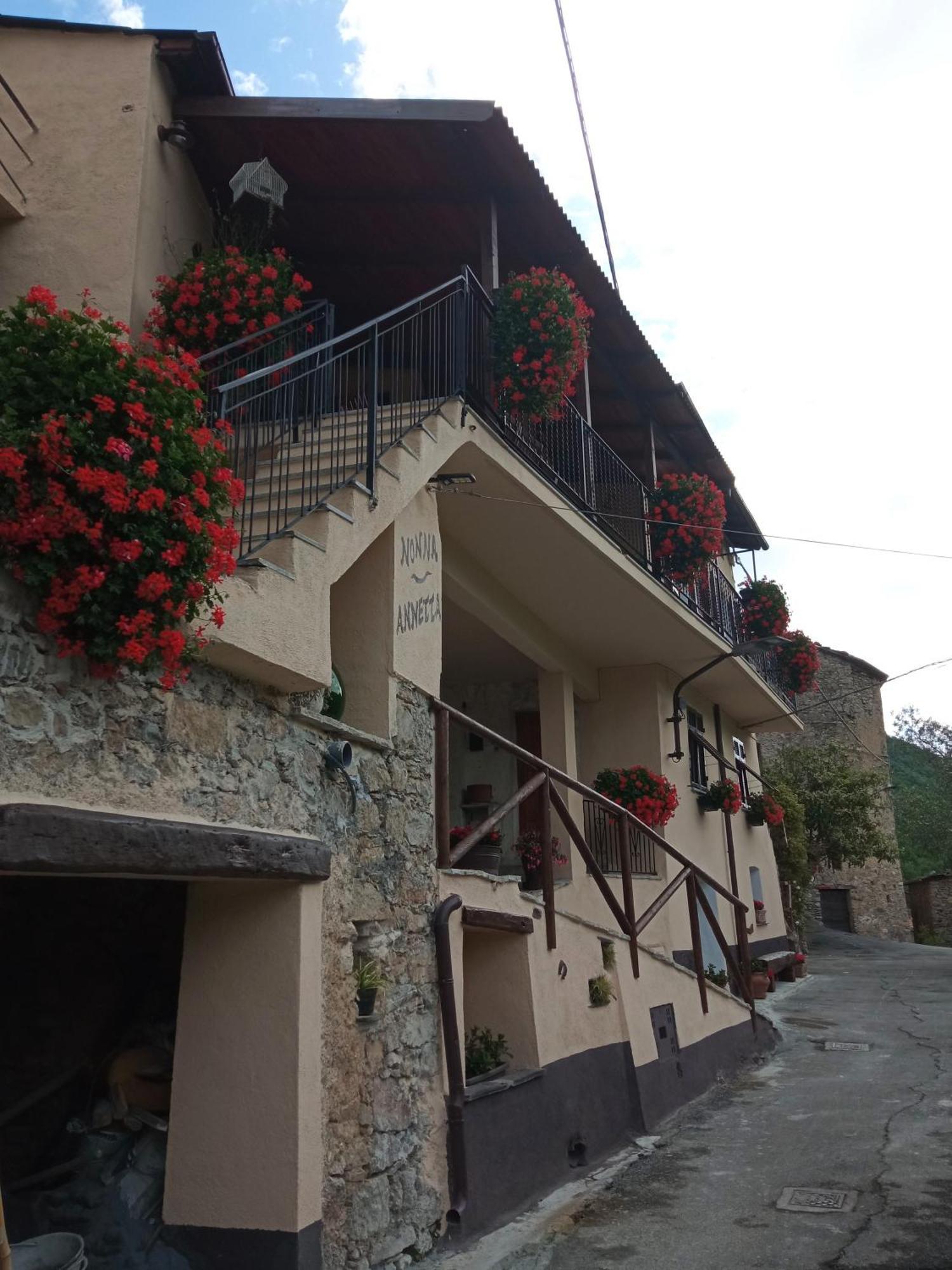 Agriturismo U'Spigu Nonna Annetta Nasino Eksteriør billede
